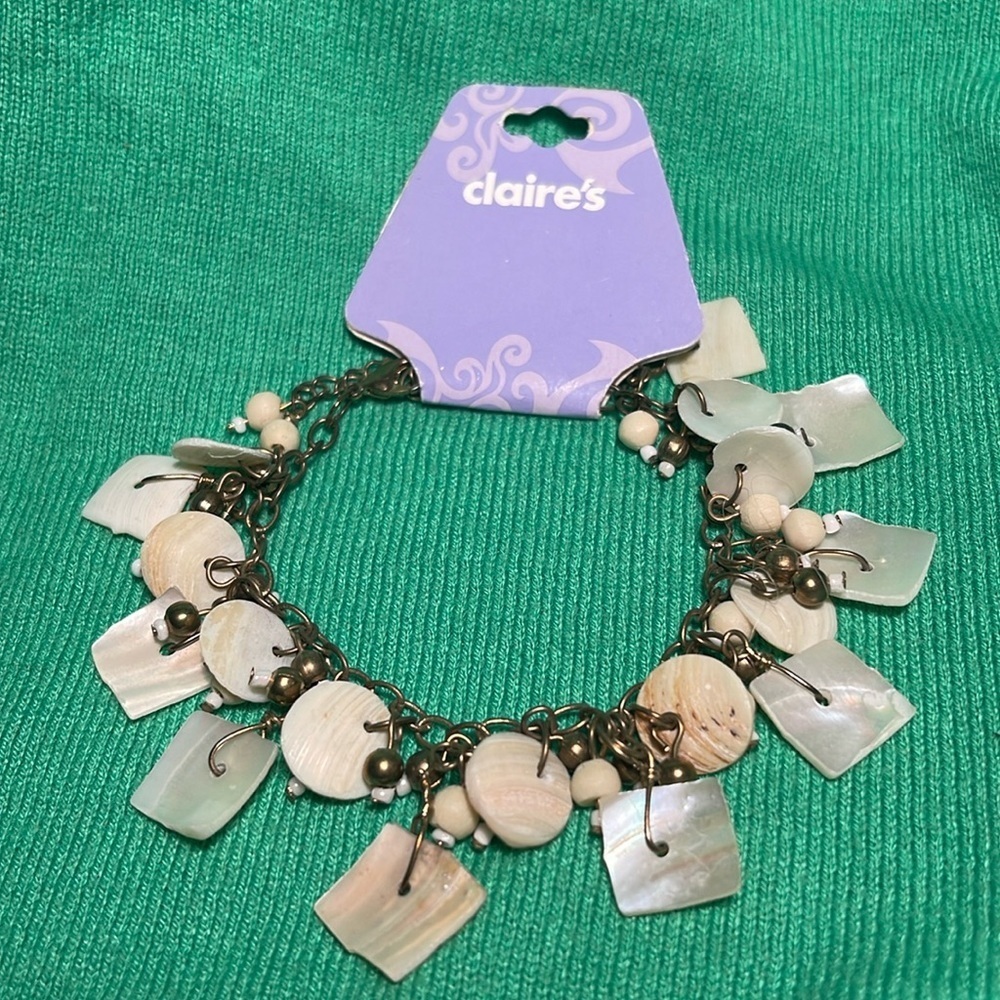 Claire’s shell and Beads Dangle Bracelet made in India